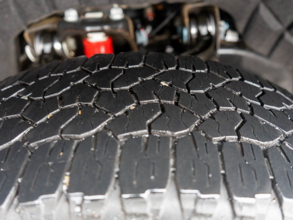 Used 2025 GMC Sierra 3500 AT4 w/ AT4 Premium Plus Package image 40