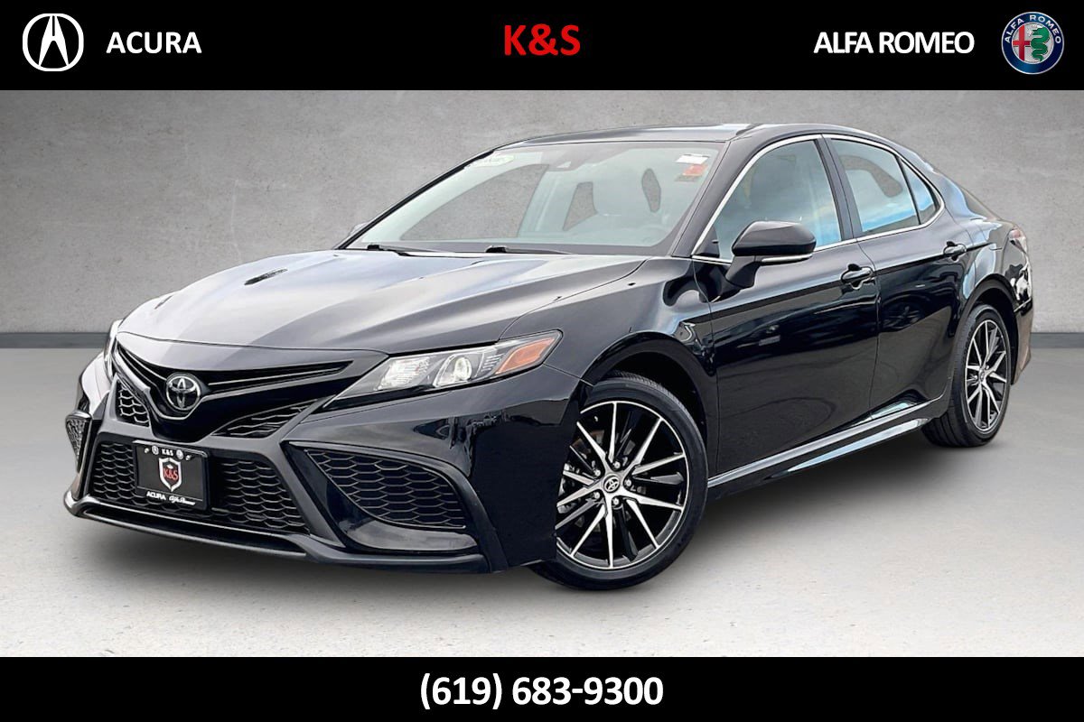 Used 2024 Toyota Camry SE