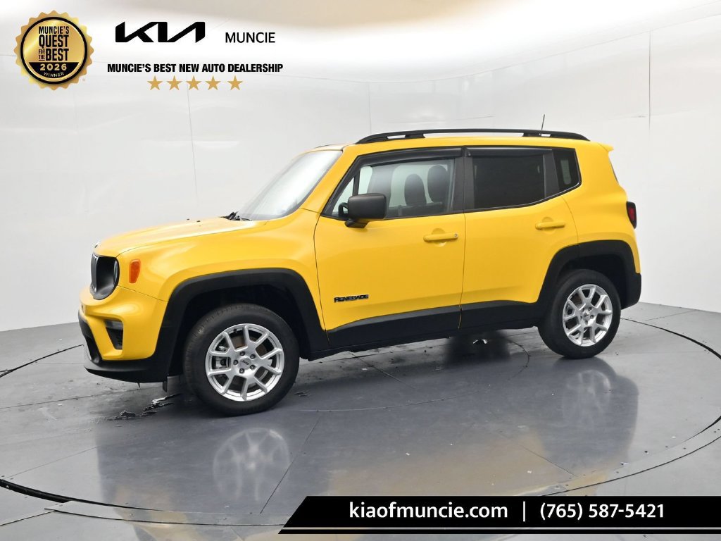 Used 2023 Jeep Renegade Latitude w/ Premium Group AWD/4WD image 4