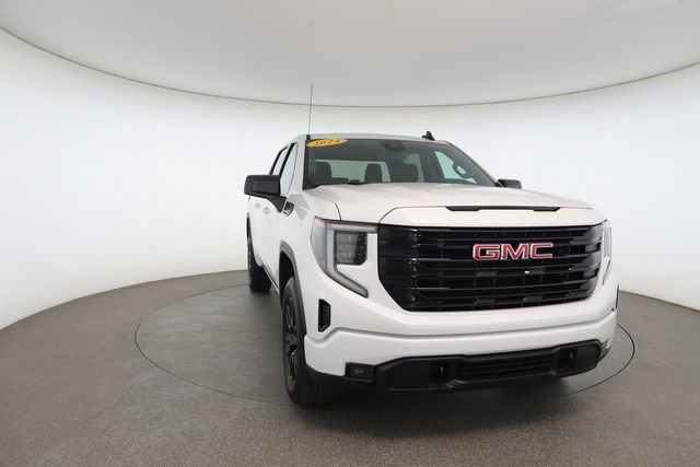 Used 2024 GMC Sierra 1500 Elevation AWD/4WD image 18