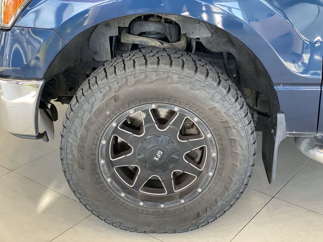 Used 2014 Ford F150 XLT w/ Equipment Group 301A Mid AWD/4WD image 12