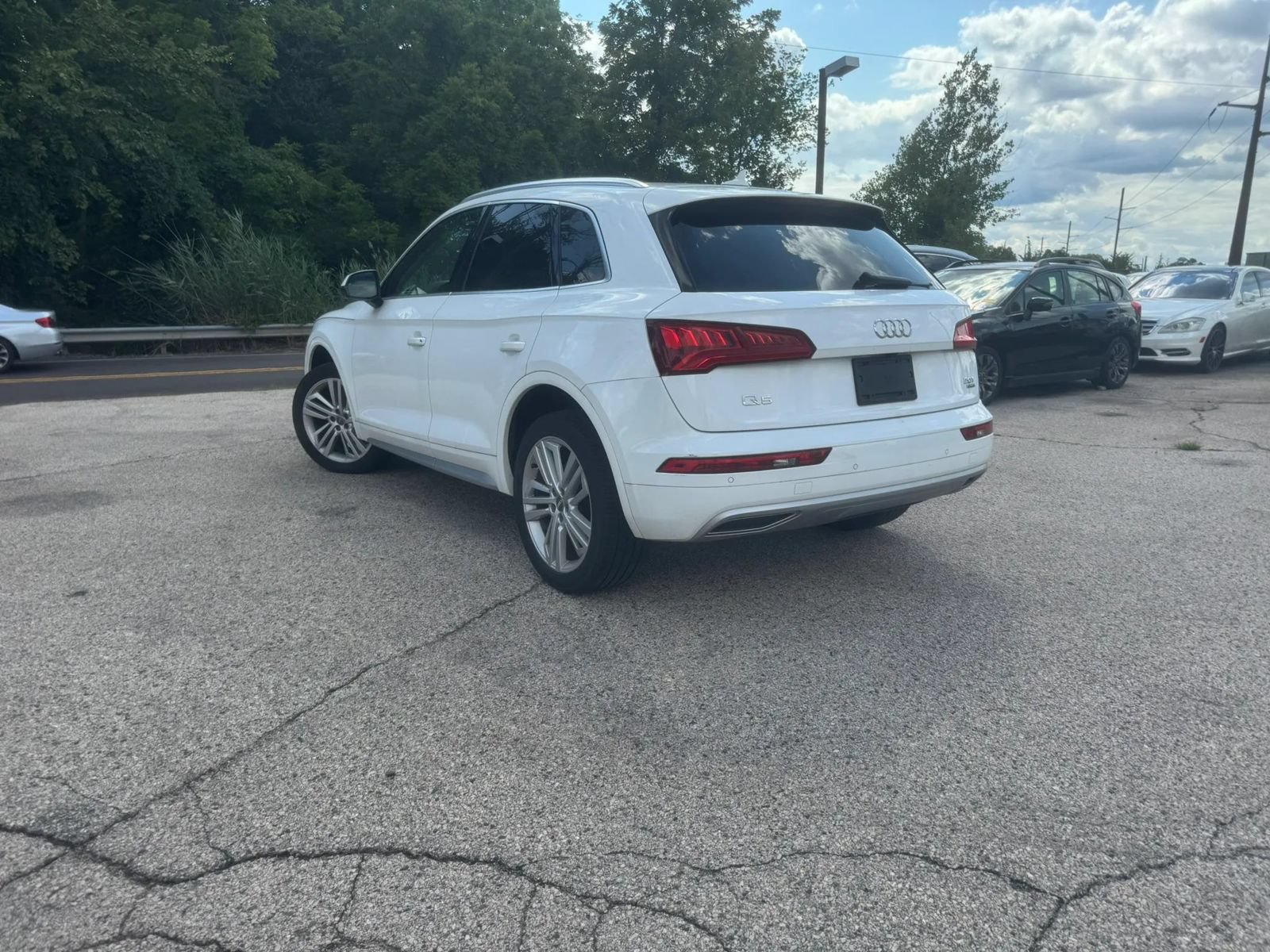 Used 2018 Audi Q5 2.0T Premium Plus w/ Premium Plus Package AWD/4WD image 7