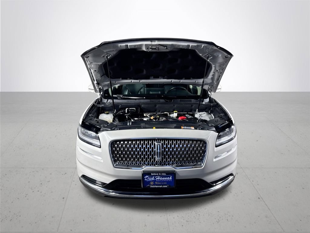 Used 2022 Lincoln Nautilus FWD w/ Premium Package image 22