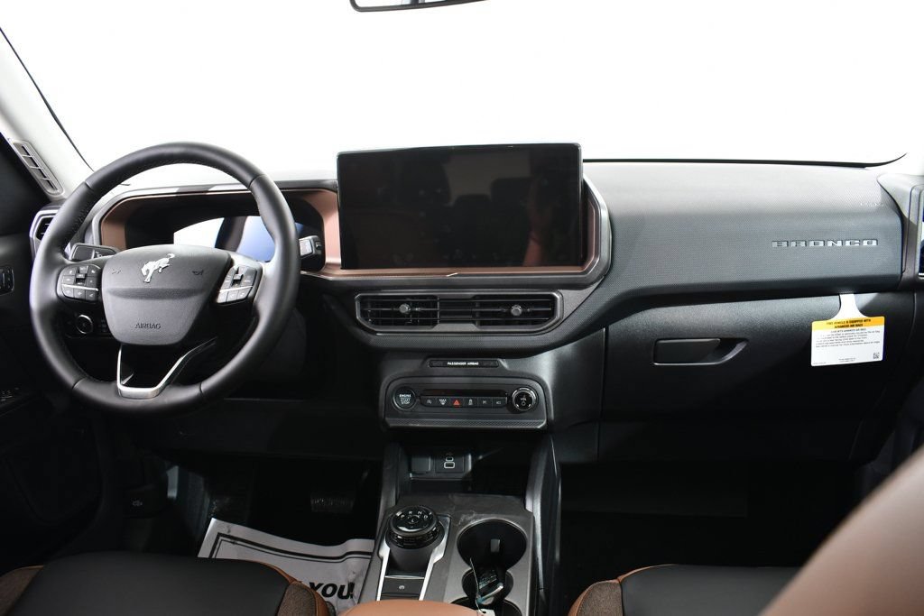 New 2025 Ford Bronco Sport Outer Banks w/ Outer Banks Tech Package+ AWD/4WD image 7