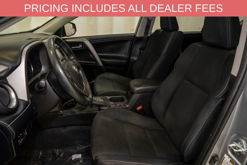 Used 2016 Toyota RAV4 XLE FWD image 11