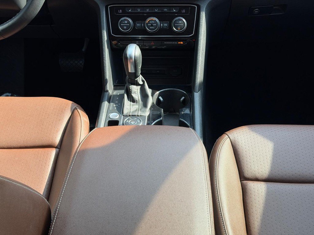 Used 2023 Volkswagen Atlas SE AWD/4WD image 15