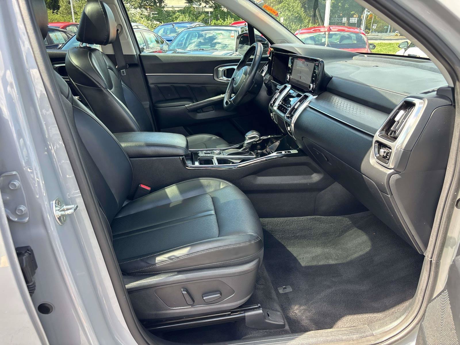 Used 2022 Kia Sorento SX AWD/4WD image 19