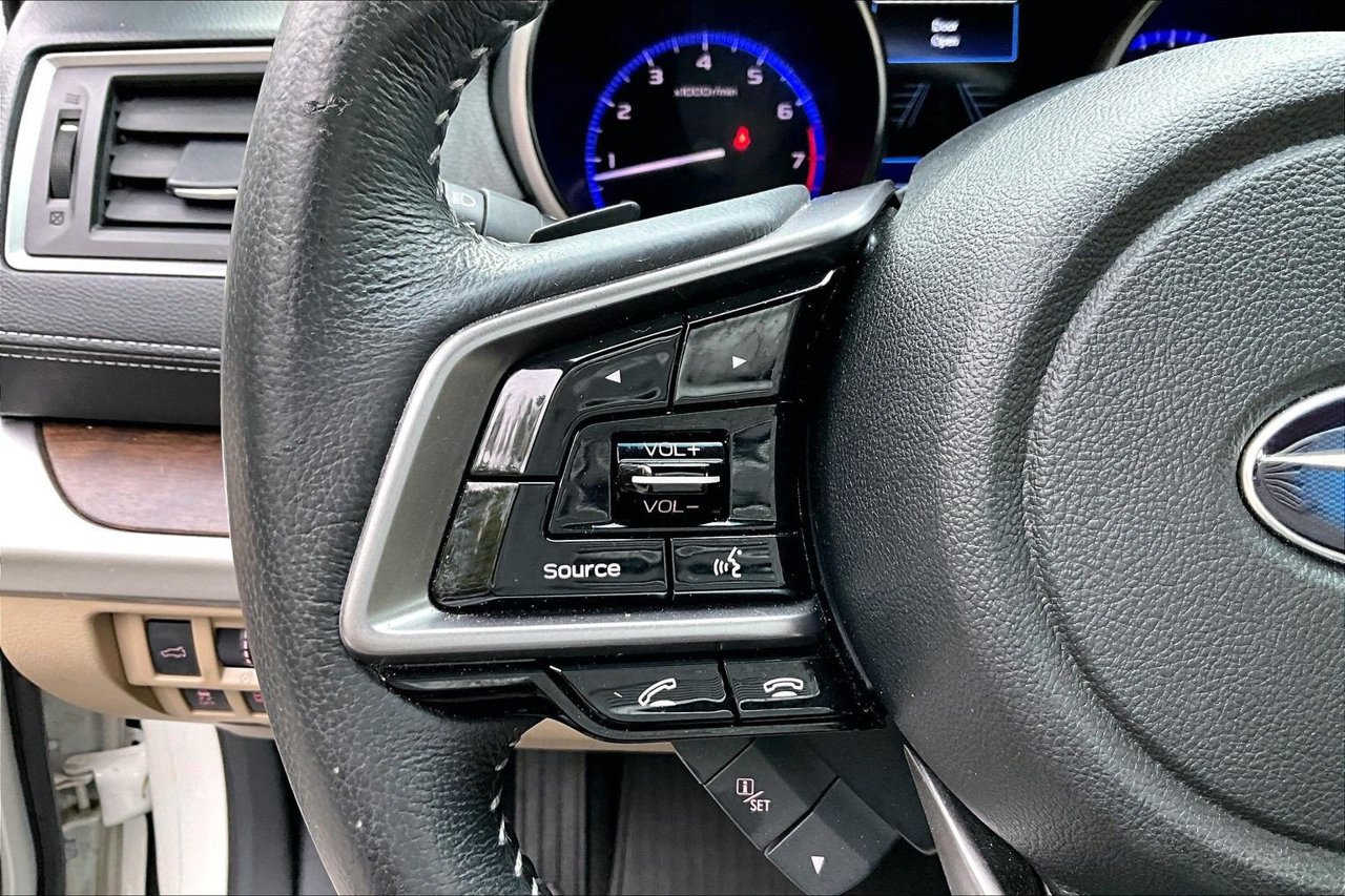 Used 2018 Subaru Outback 3.6R Limited AWD/4WD image 29