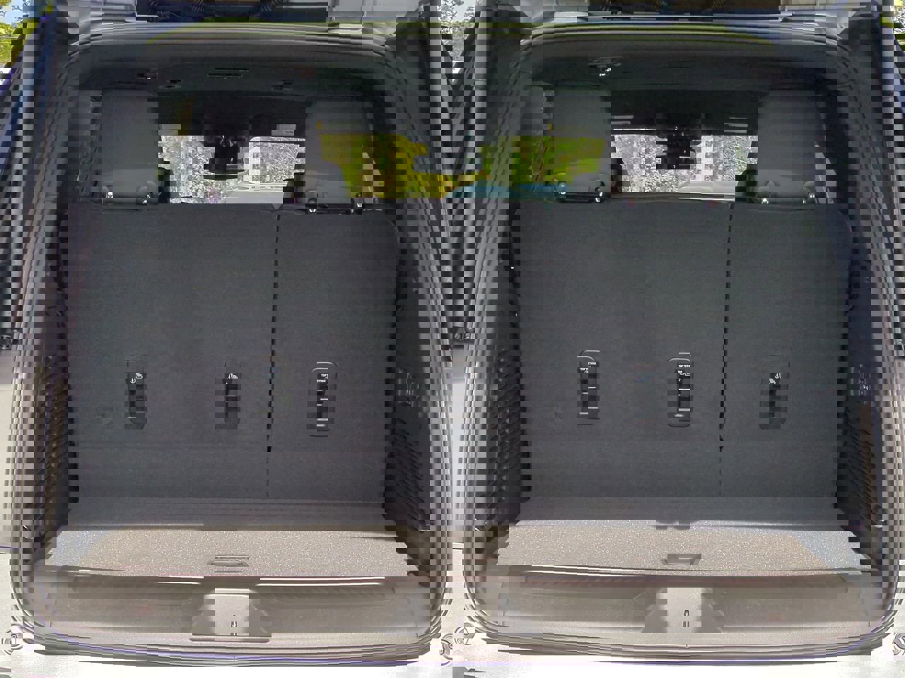 New 2026 GMC Yukon Elevation image 27