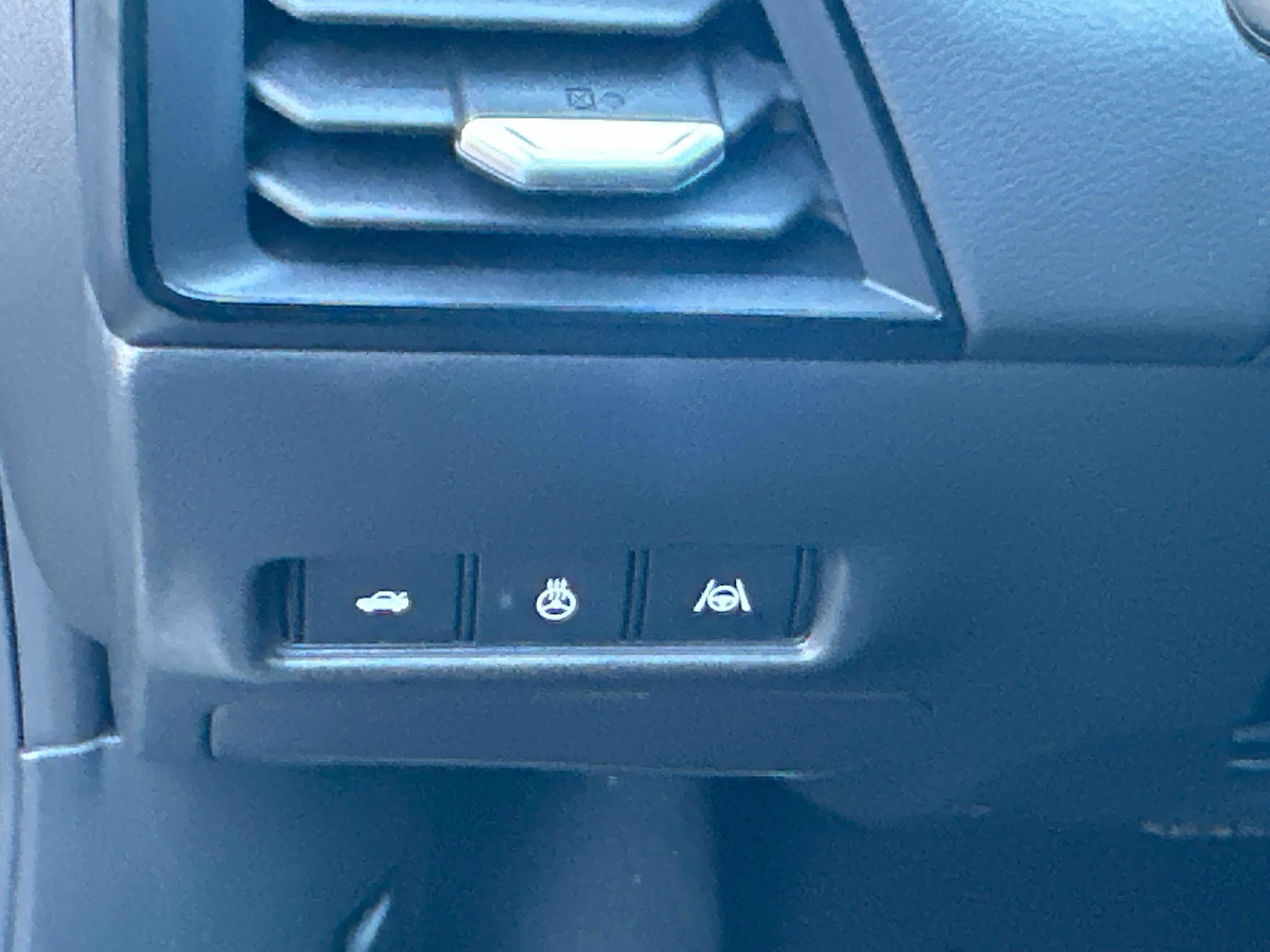 New 2026 Nissan Sentra SR w/ SR Premium Package image 24