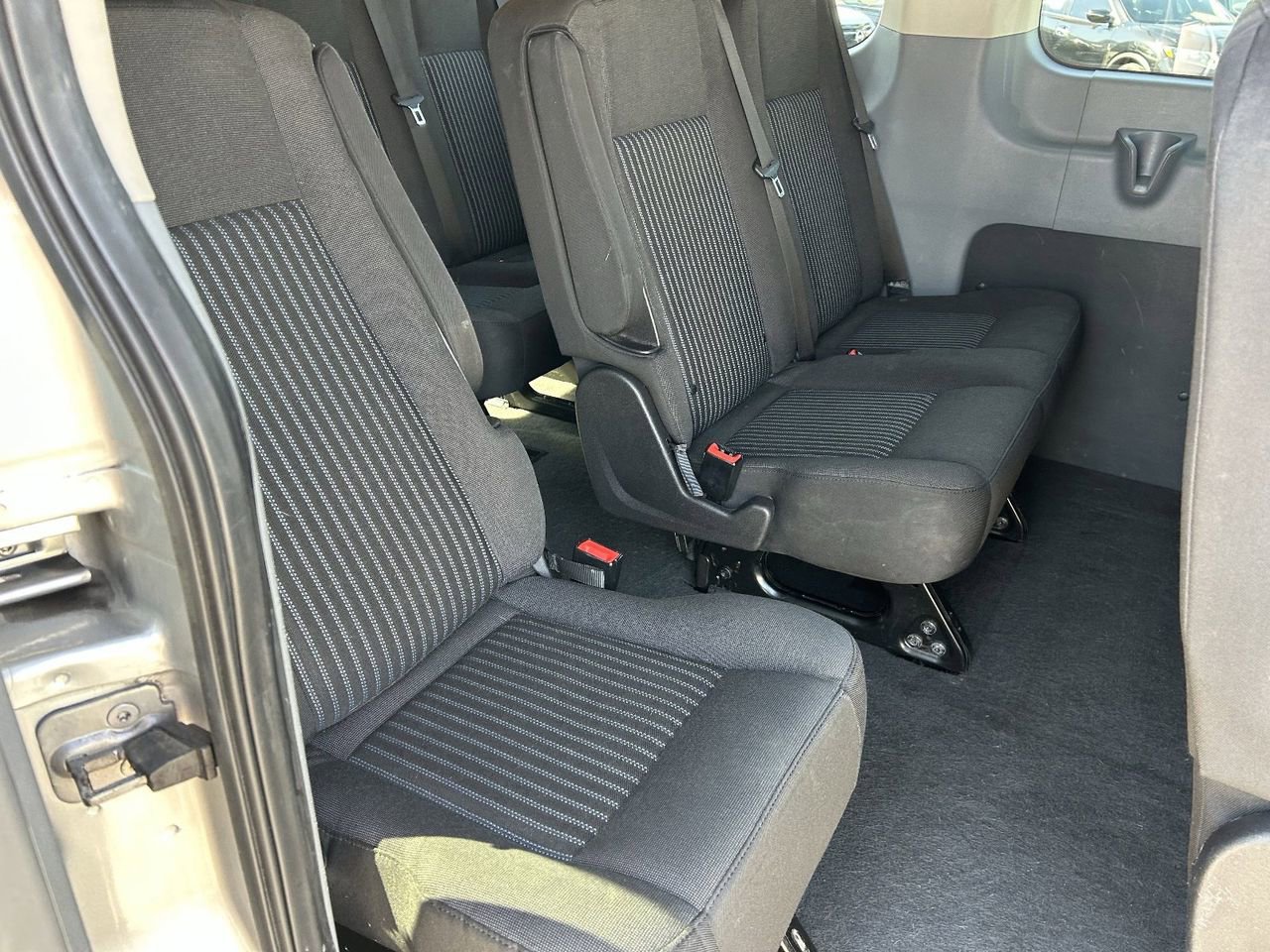 Used 2018 Ford Transit 350 XLT image 13