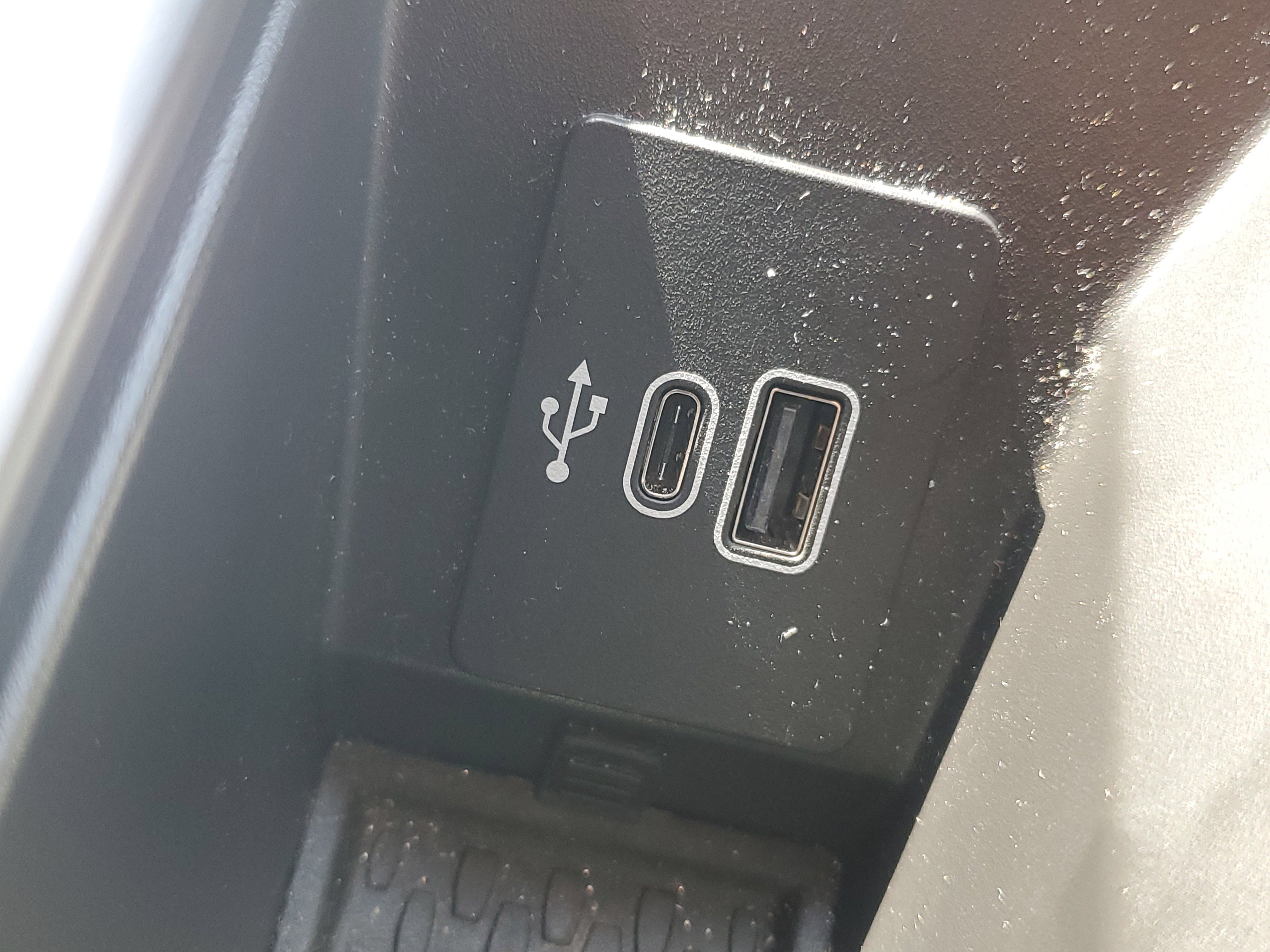 Used 2024 Lincoln Nautilus Premier w/ Equipment Group 102A image 22