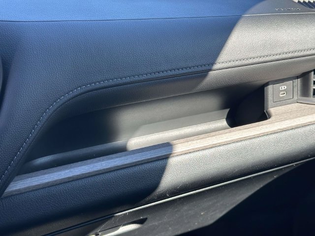 Used 2024 Toyota Grand Highlander AWD image 40