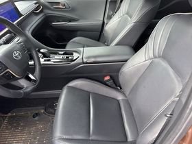 Used 2025 Toyota Crown Platinum image 8