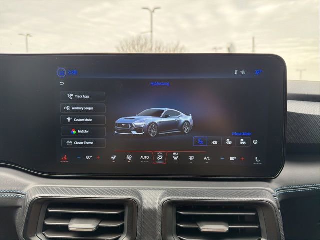 Used 2024 Ford Mustang Dark Horse image 28