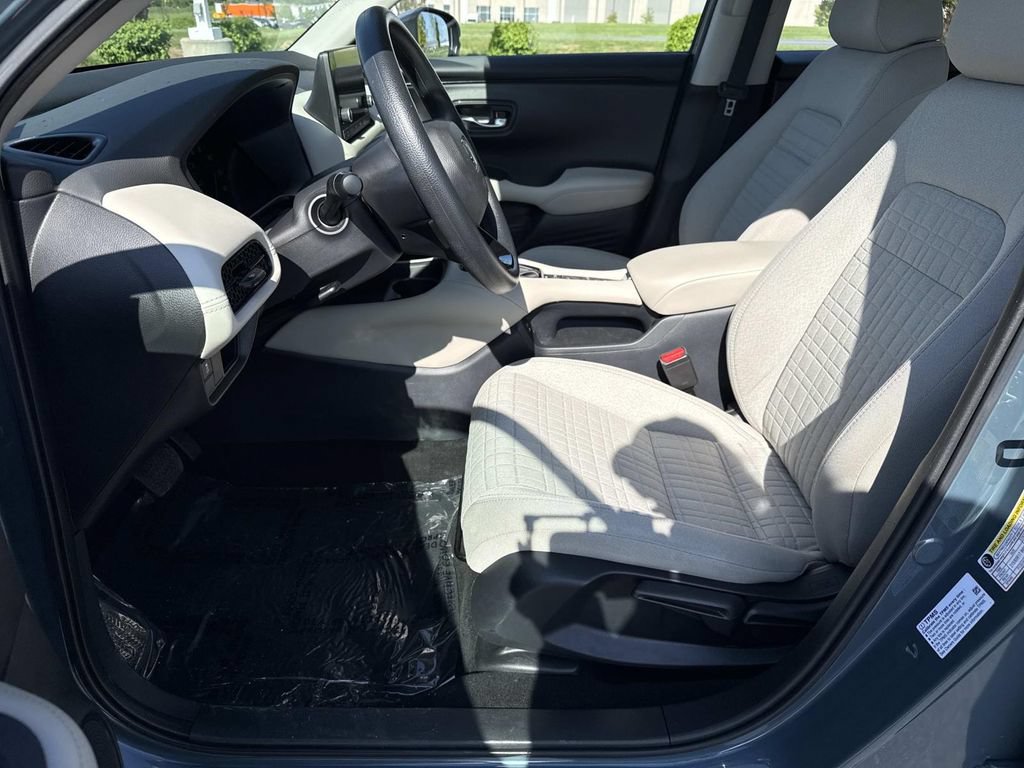 Used 2025 Honda HR-V LX image 24