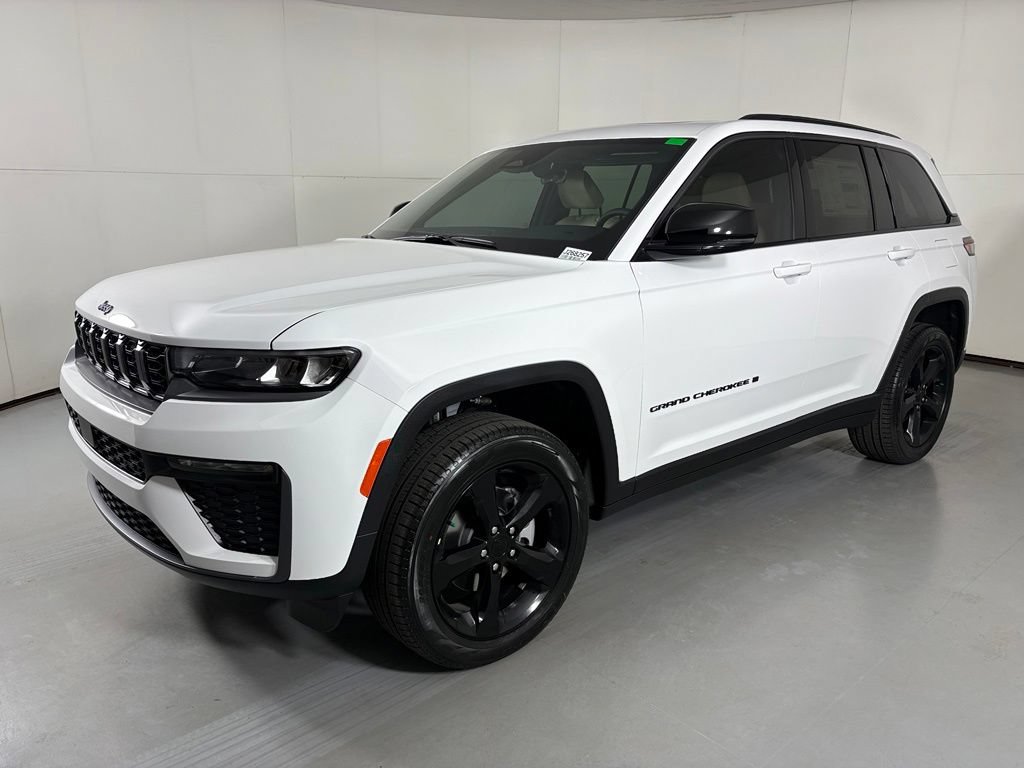 New 2026 Jeep Grand Cherokee Limited w/ Limited Altitude Package AWD/4WD image 4