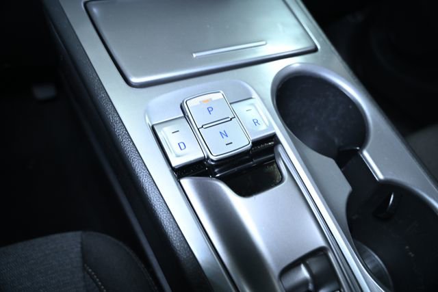 Used 2023 Hyundai Kona SE image 30