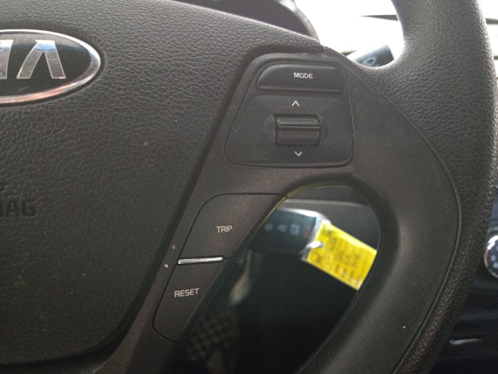 Used 2016 Kia Forte LX FWD image 19