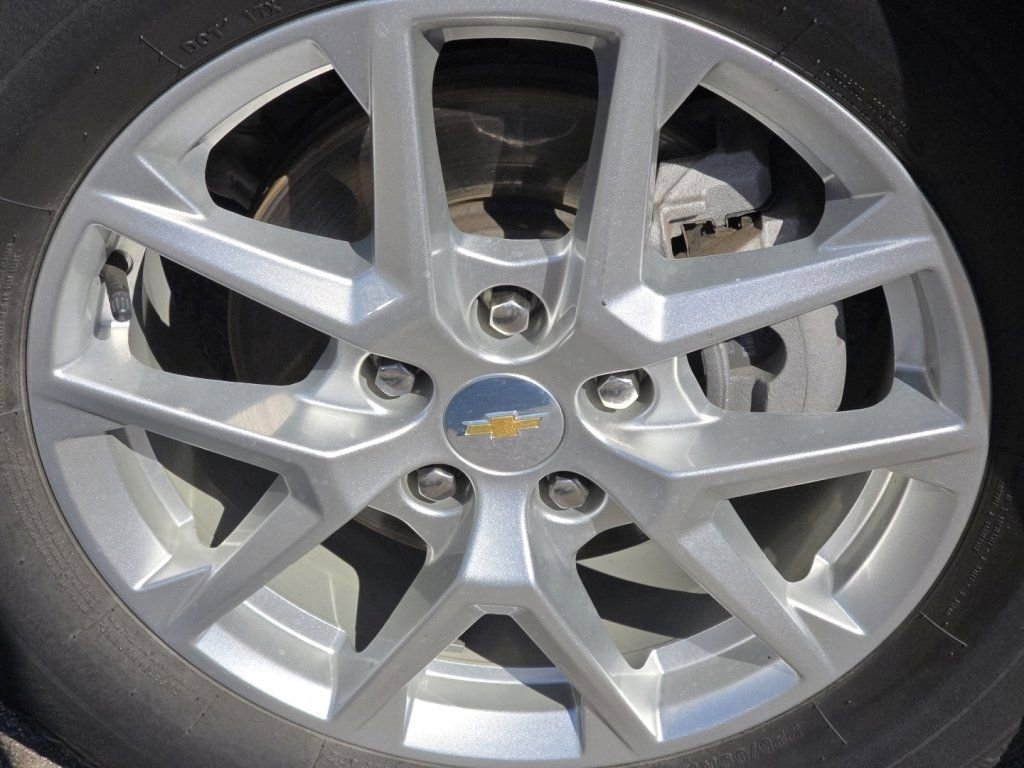 Used 2022 Chevrolet Equinox LT AWD/4WD image 9