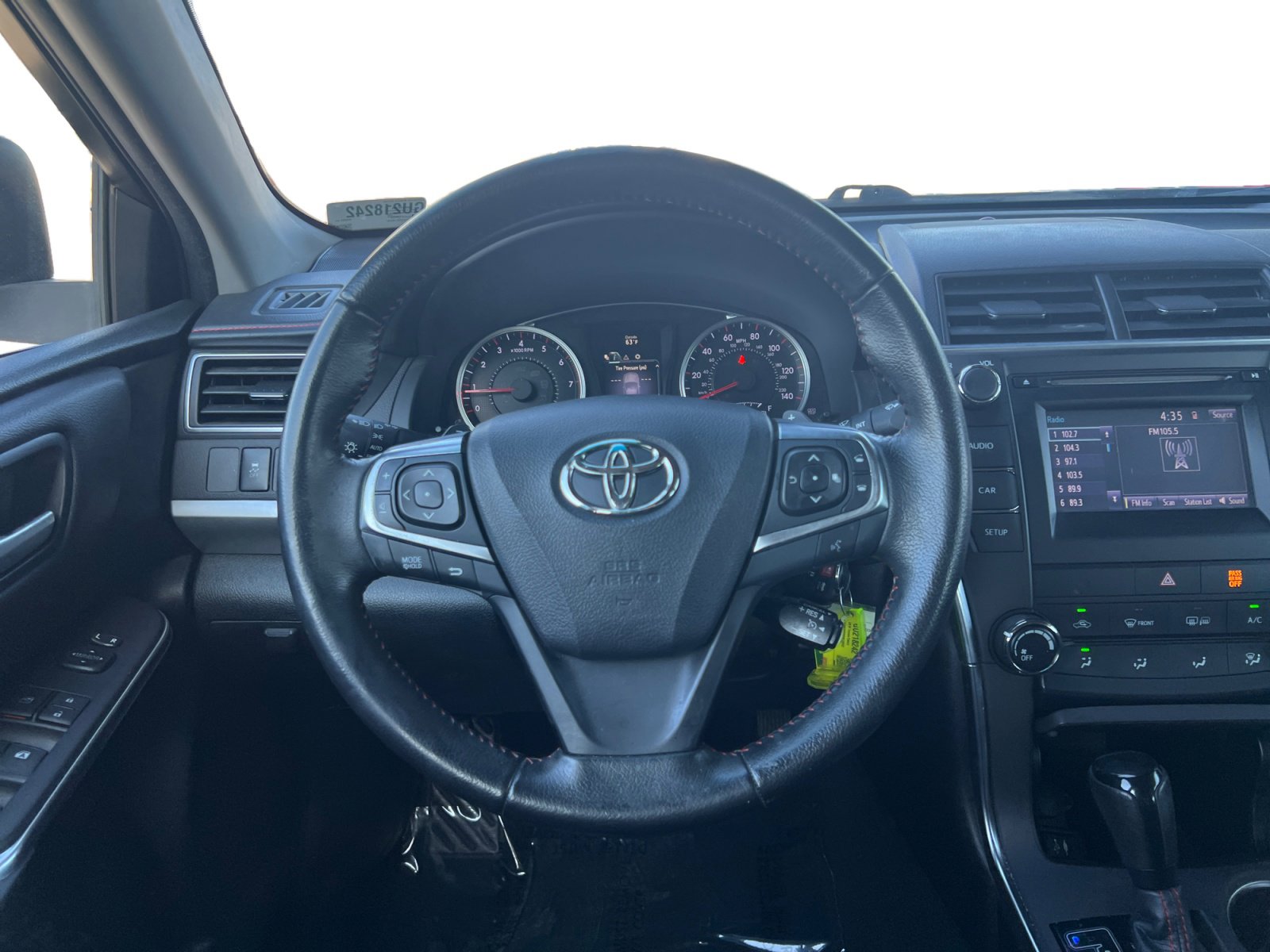 Used 2016 Toyota Camry SE image 12