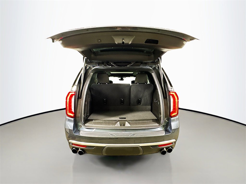 Used 2021 GMC Yukon Denali w/ Denali Premium Package image 36