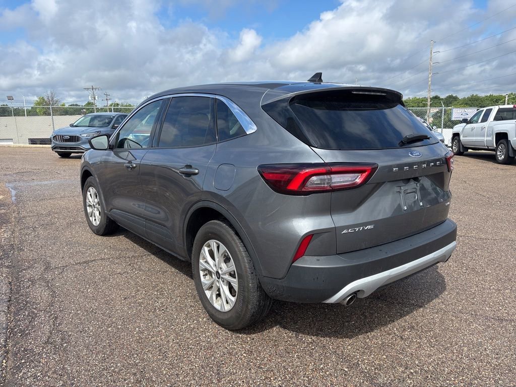 Used 2023 Ford Escape Active AWD/4WD image 5