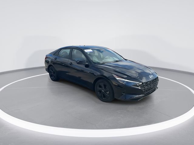 Used 2023 Hyundai Elantra SEL w/ Cargo Package