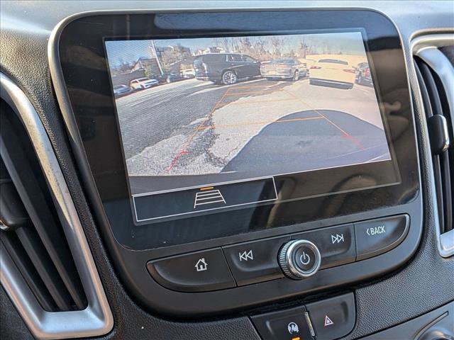 Used 2022 Chevrolet Malibu LT image 14