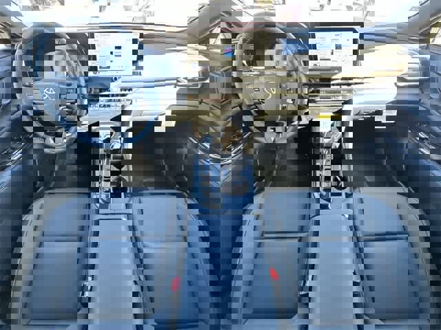 New 2025 Toyota Crown XLE image 18