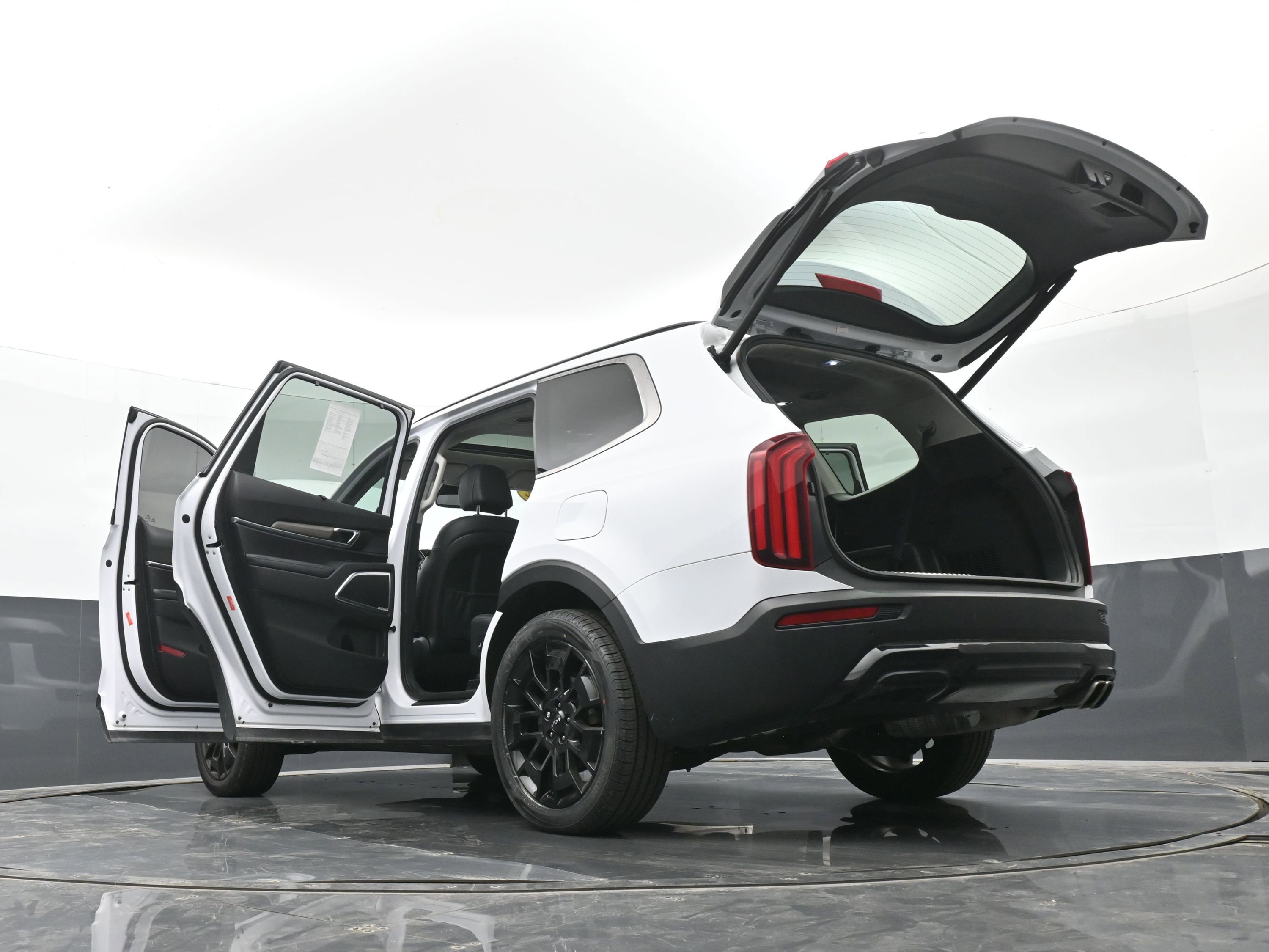Used 2022 Kia Telluride SX w/ SX Prestige Package image 52