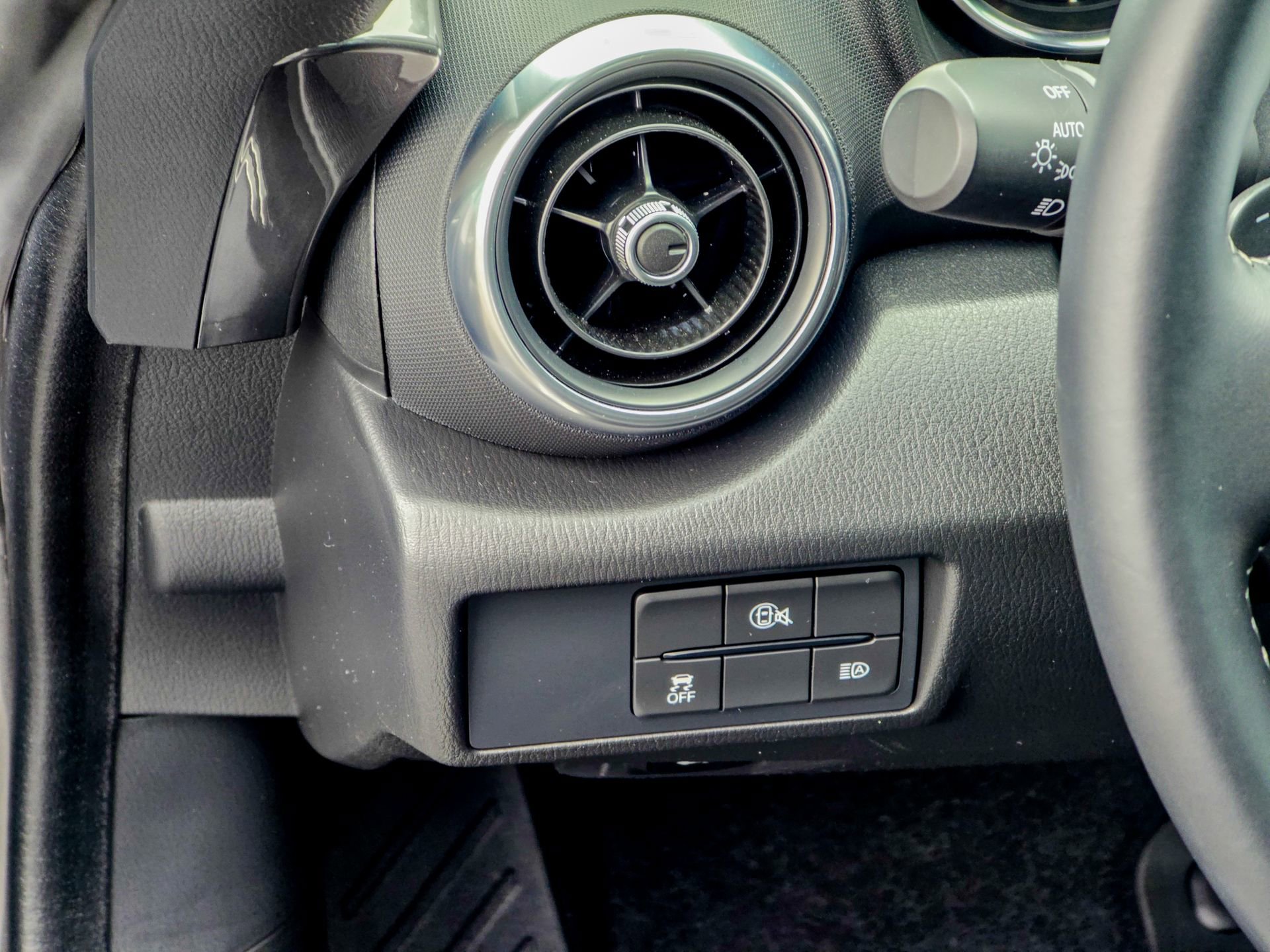 Used 2024 MAZDA MX-5 Miata RF Grand Touring image 26