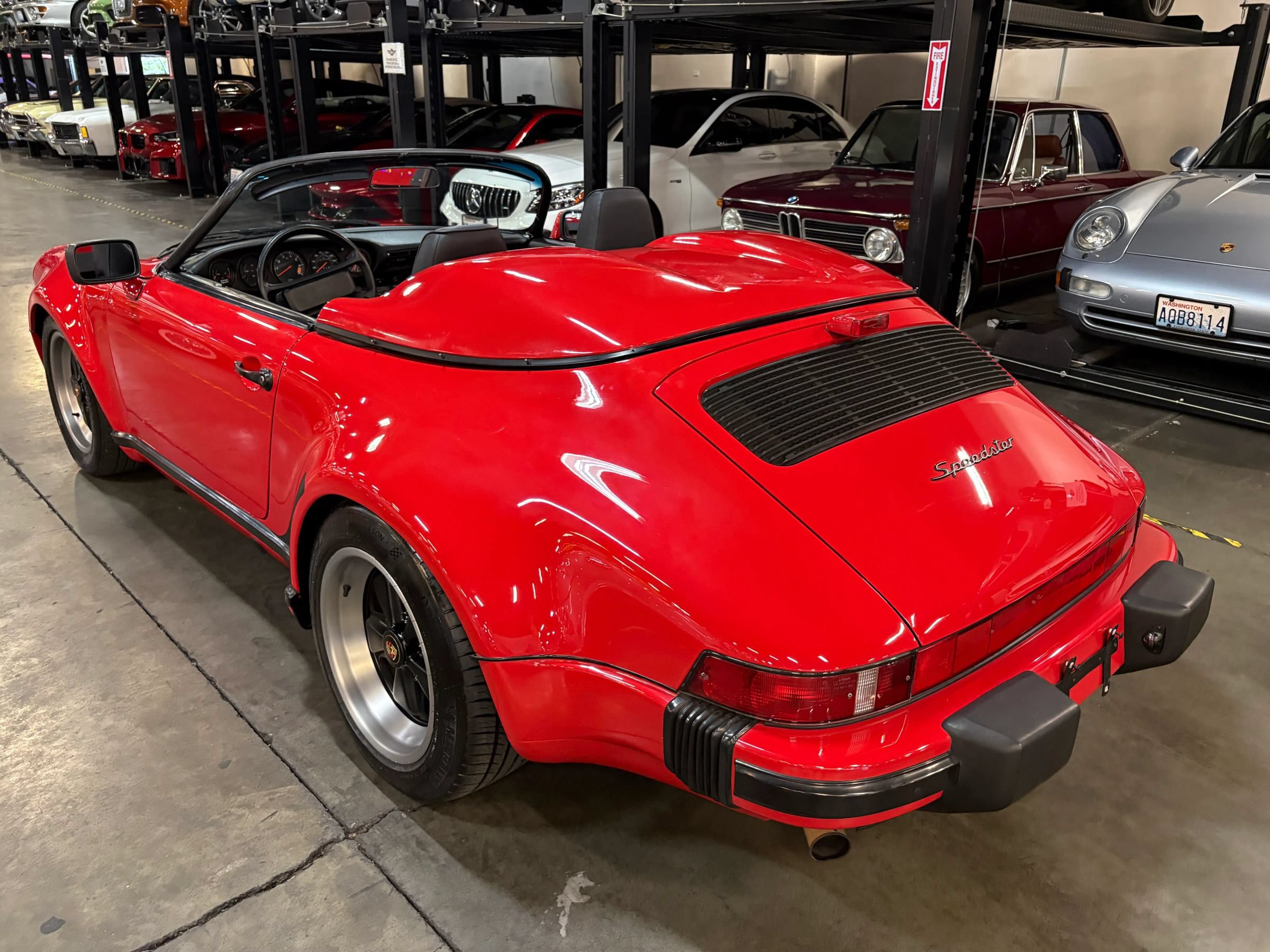 Used 1989 Porsche 911 Carrera RWD image 17