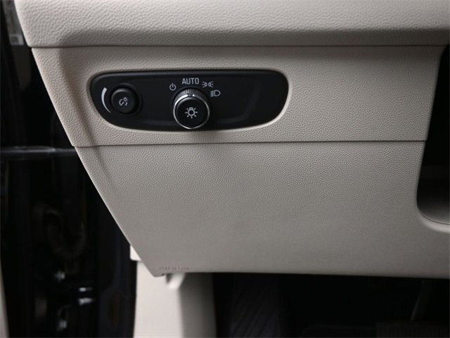 Certified 2022 Buick Envision Essence w/ Safety Package image 33