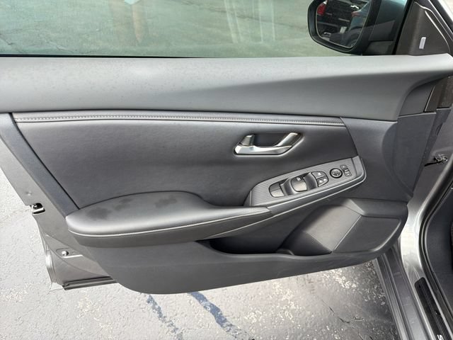 Used 2021 Nissan Sentra SV FWD image 11