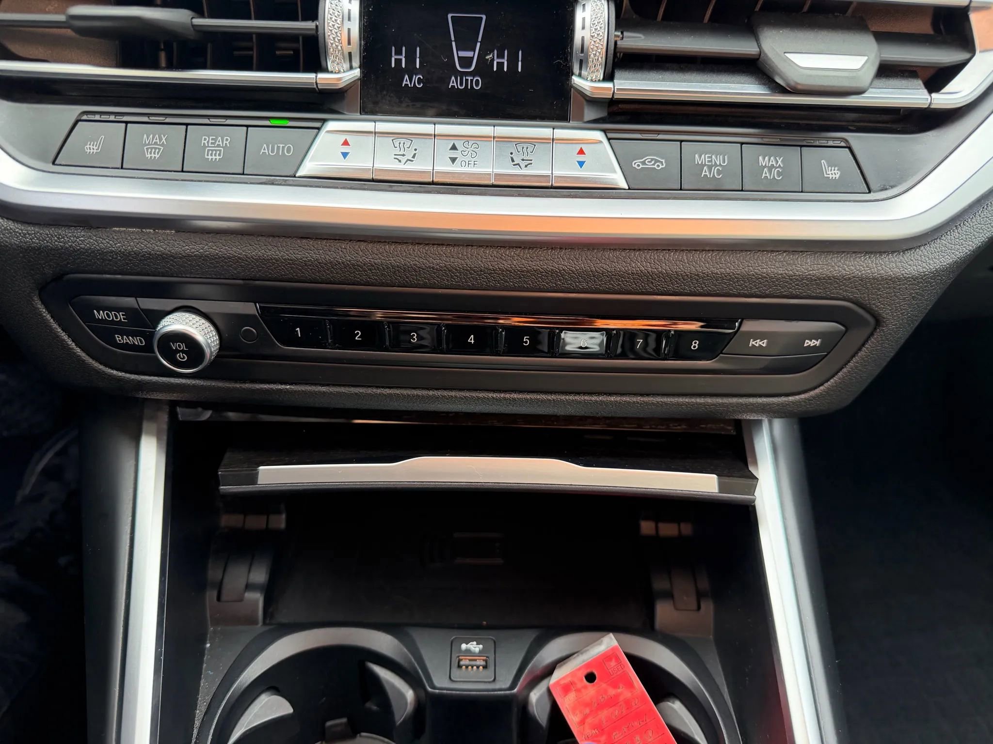 Used 2020 BMW 330i xDrive Sedan w/ Premium Package image 19