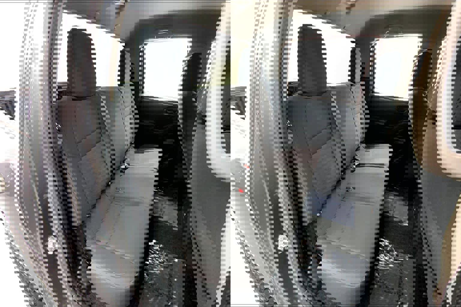 Used 2024 Nissan Frontier S image 13