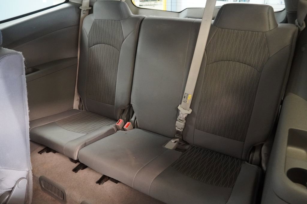 Used 2017 Chevrolet Traverse LS FWD image 21