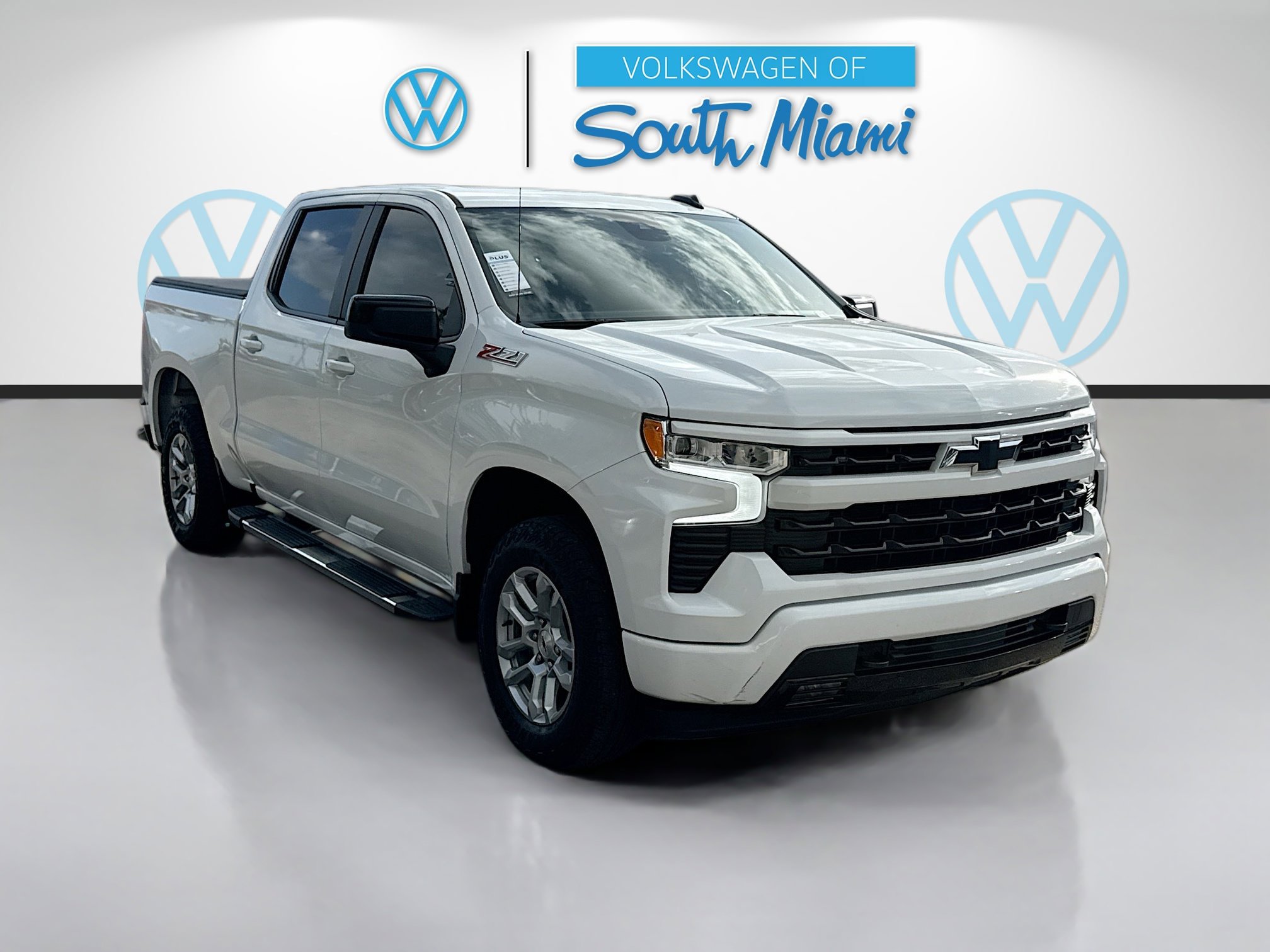 Used 2023 Chevrolet Silverado 1500 RST w/ Z71 Off-Road Package image 1