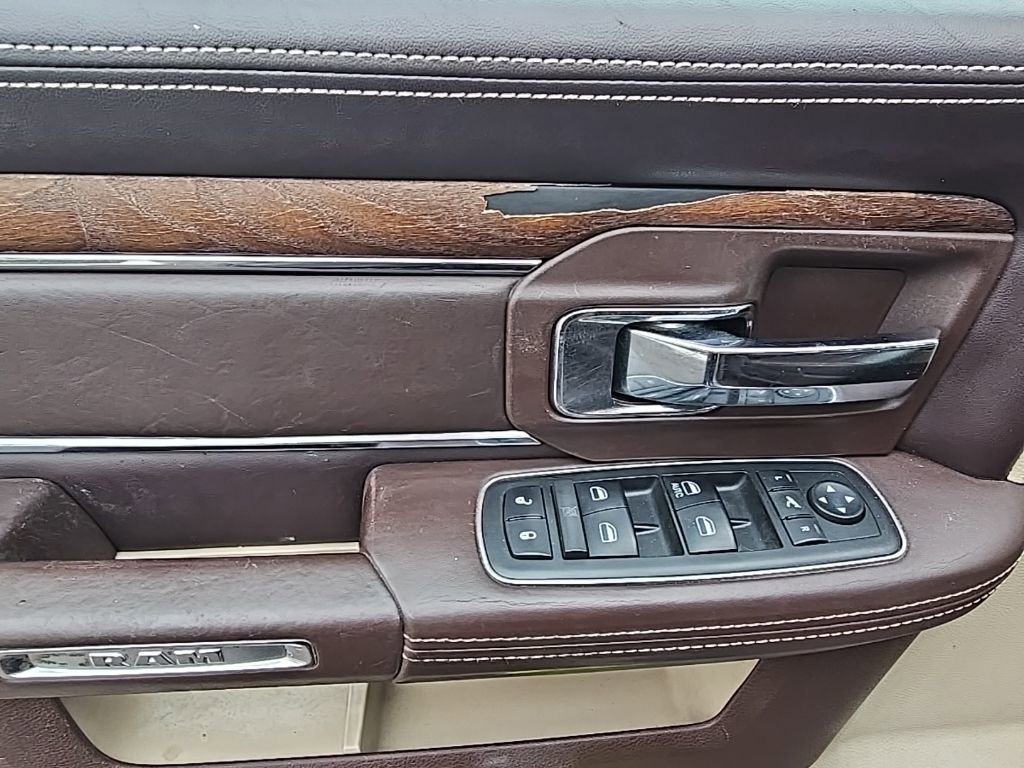 Used 2017 RAM 1500 Laramie Longhorn image 12