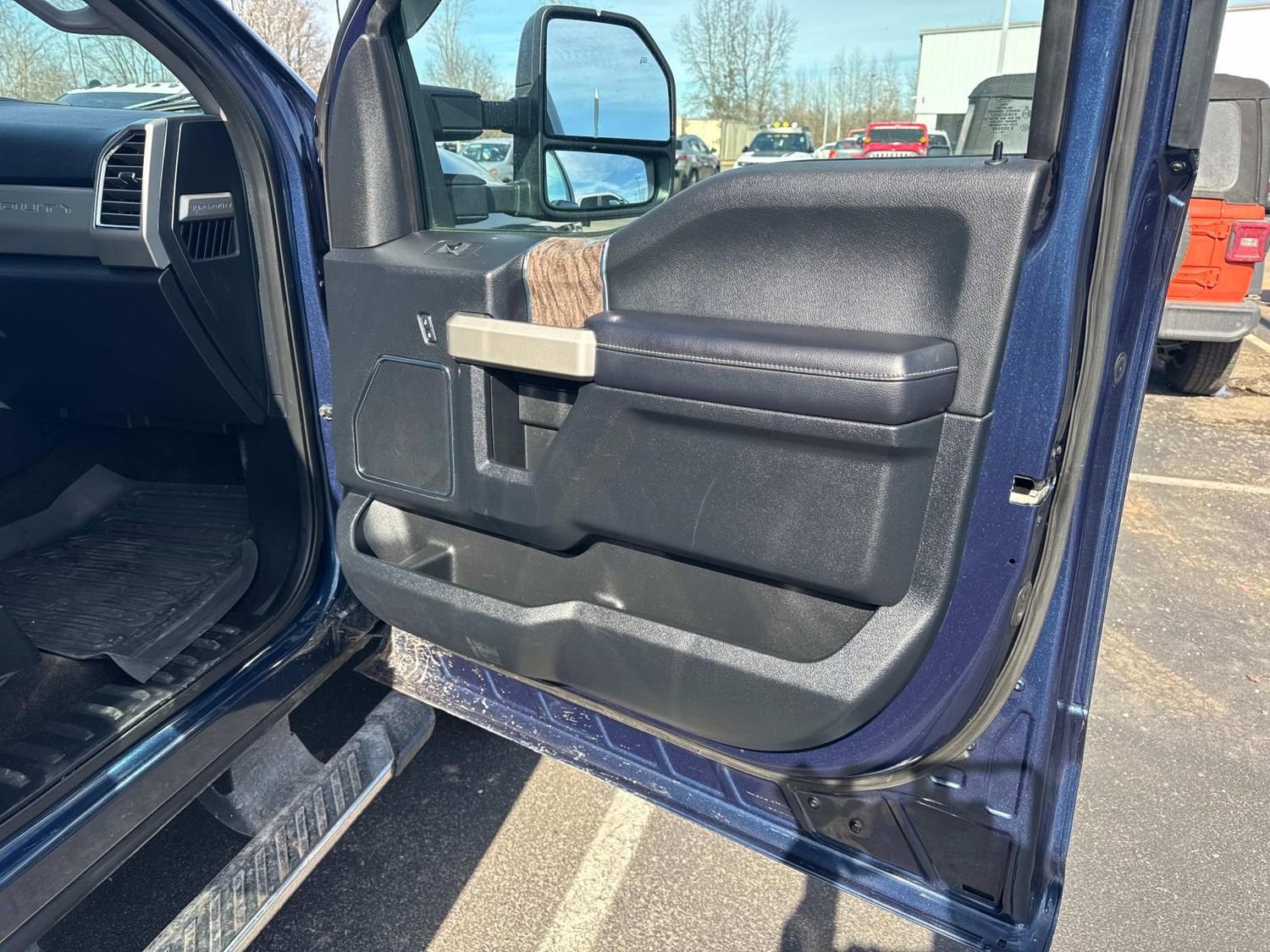 Used 2017 Ford F350 Lariat w/ Lariat Ultimate Package image 22