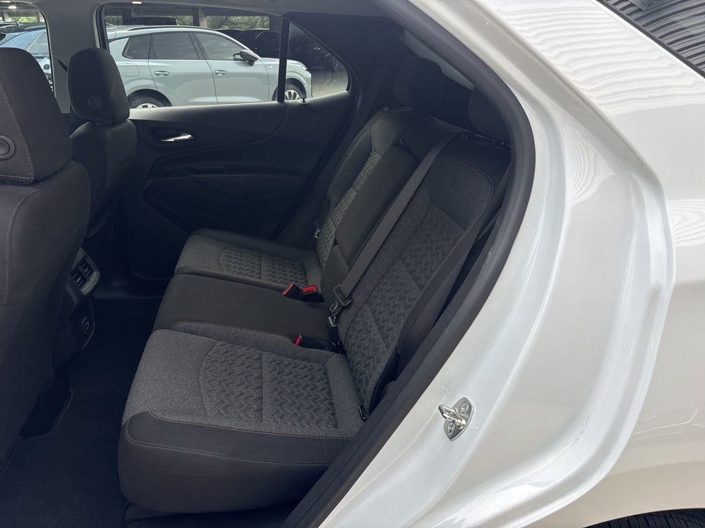 Used 2024 Chevrolet Equinox LT FWD image 14