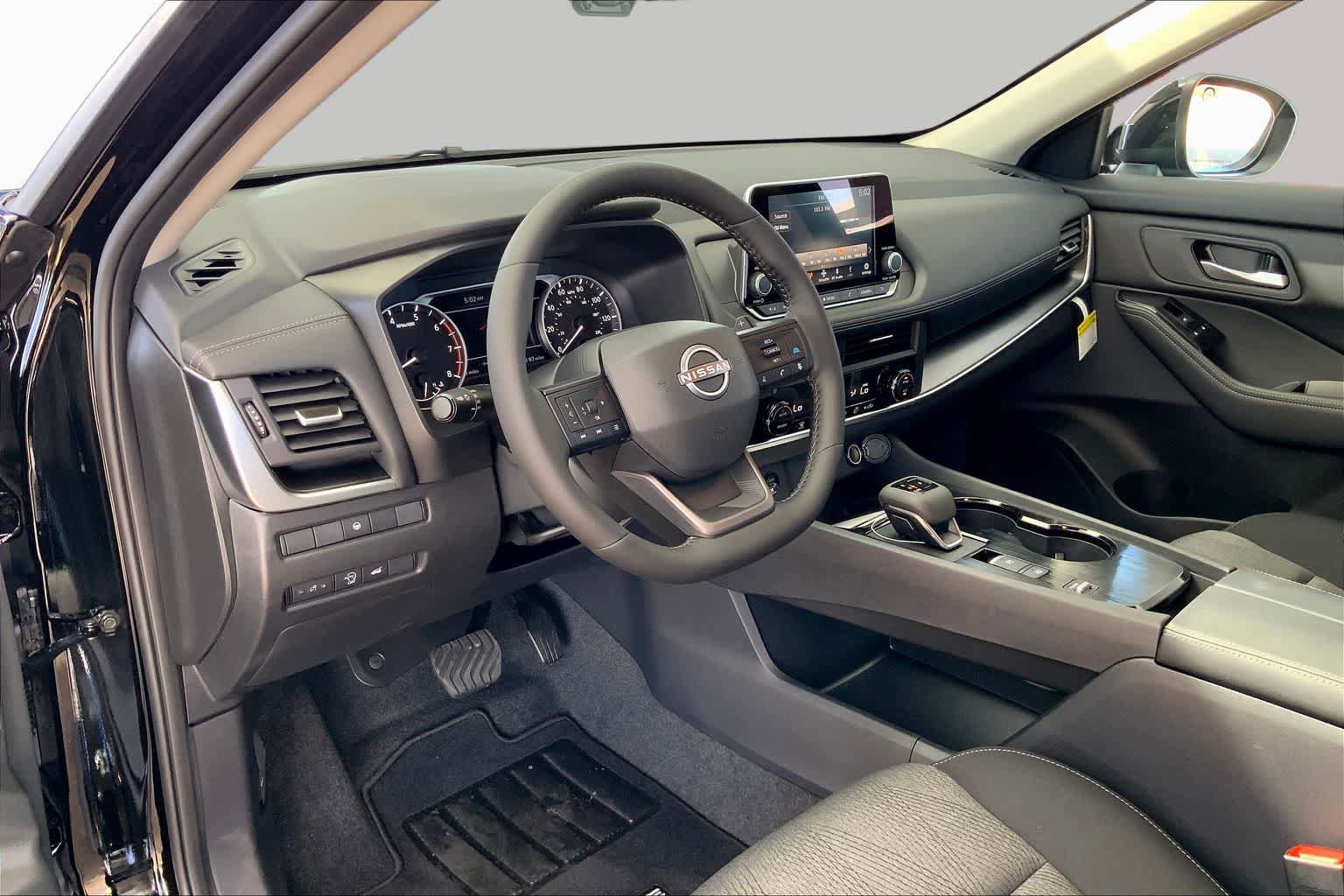 New 2026 Nissan Rogue SV FWD image 8