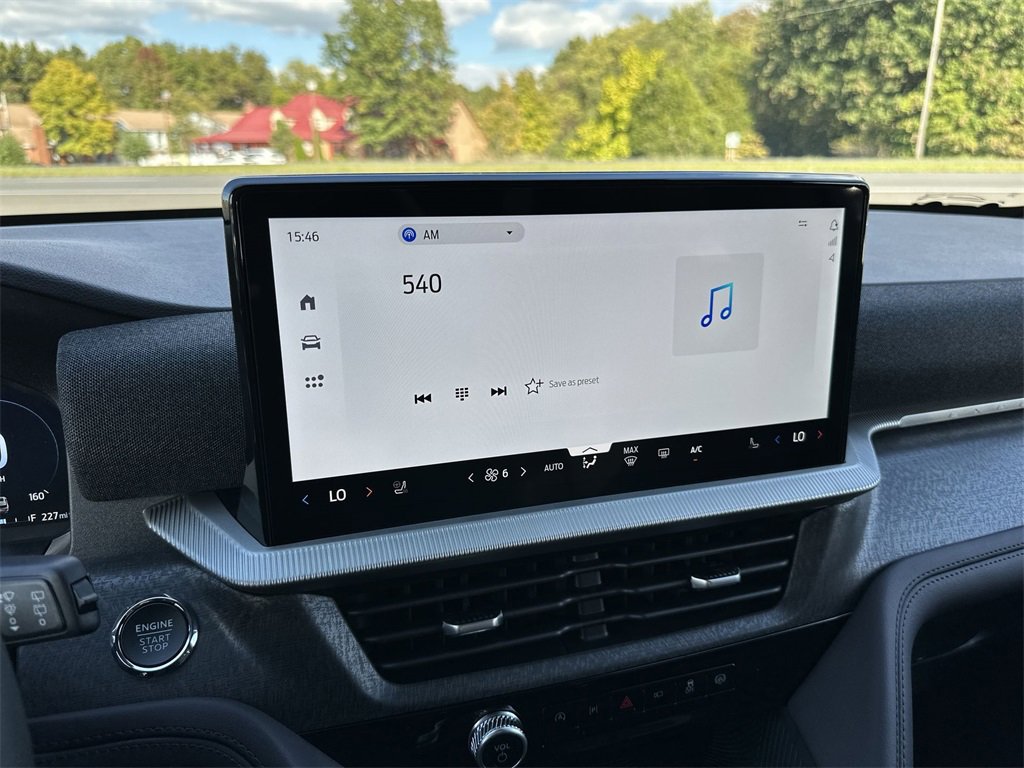 New 2026 Ford Explorer Platinum w/ LUX Leather Package image 16