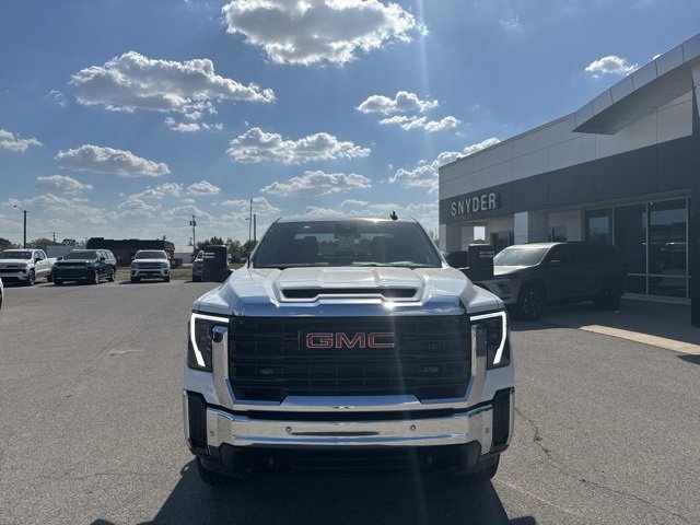 New 2026 GMC Sierra 2500 Pro w/ Max Trailering Package image 3