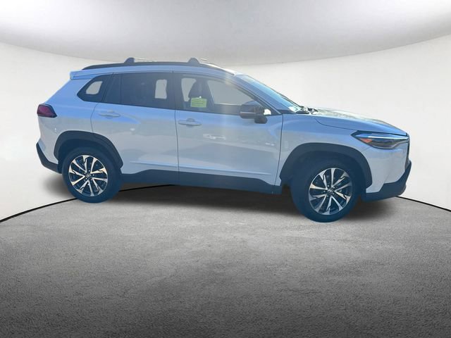 Certified 2025 Toyota Corolla Cross XLE image 15