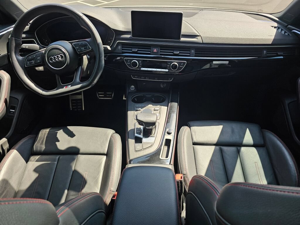 Used 2018 Audi A4 2.0T Premium Plus w/ Premium Plus Package AWD/4WD image 17