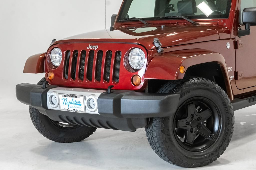 Used 2010 Jeep Wrangler Unlimited Sahara w/ Trailer Tow Group AWD/4WD image 2
