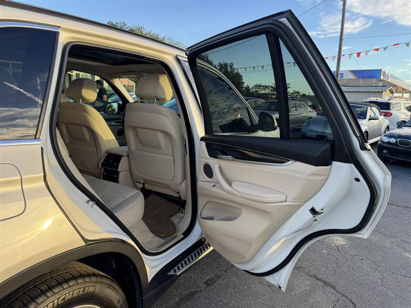 Used 2015 BMW X5 xDrive35d AWD/4WD image 10