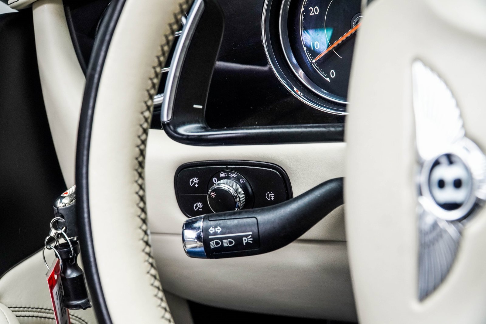 Used 2017 Bentley Continental GT image 31